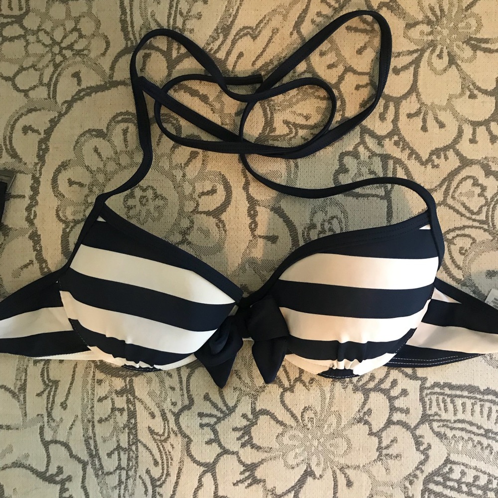 Hollister bathing suit top
